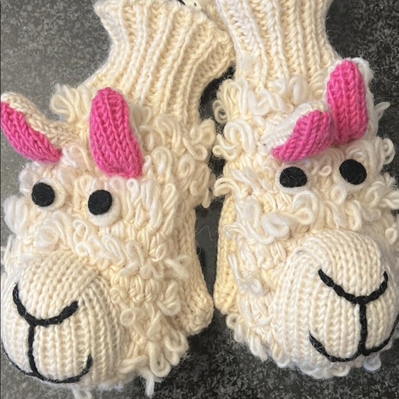 Cute hat & glove set for kids - Picture 2 of 7